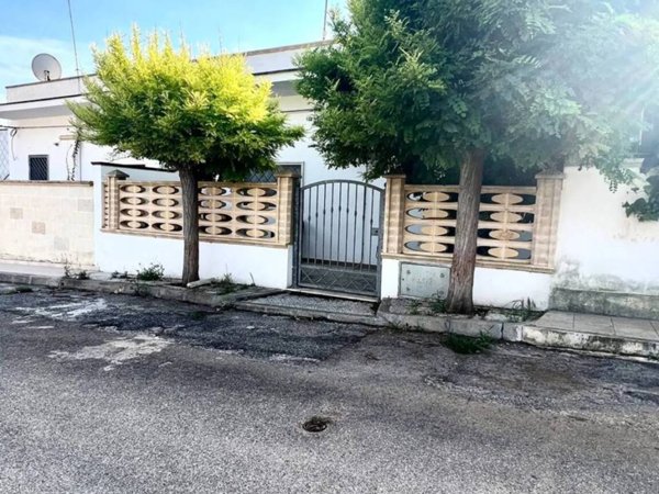 casa indipendente in vendita a Manduria in zona San Pietro in Bevagna