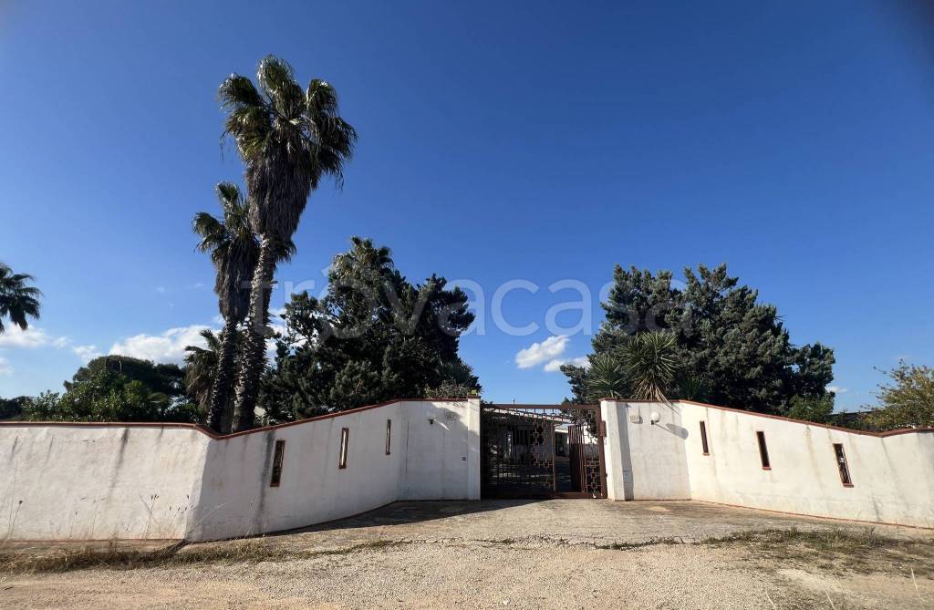 casa indipendente in vendita a Manduria