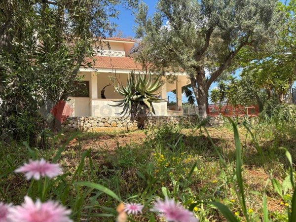 casa indipendente in vendita a Manduria in zona San Pietro in Bevagna