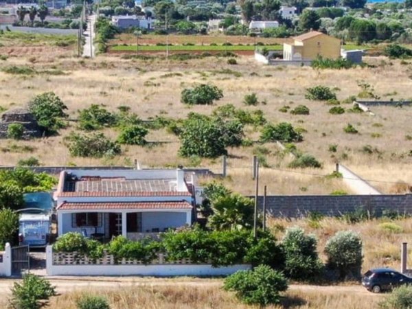 casa indipendente in vendita a Manduria in zona San Pietro in Bevagna