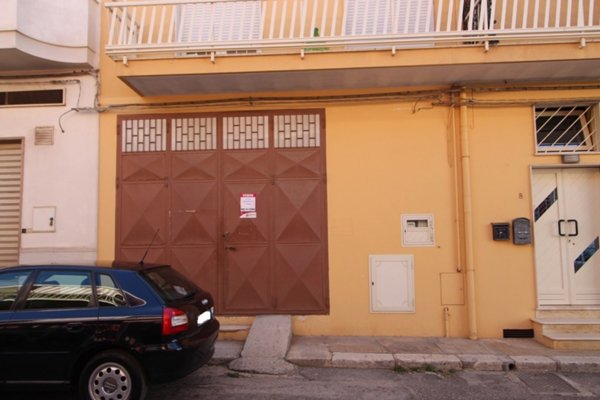 negozio in vendita a Manduria