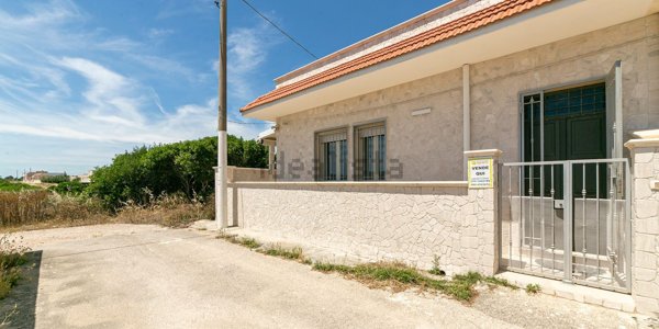 casa indipendente in vendita a Manduria in zona San Pietro in Bevagna