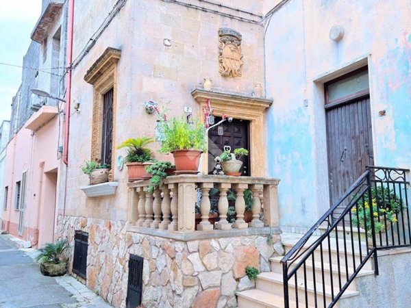 casa indipendente in vendita a Manduria