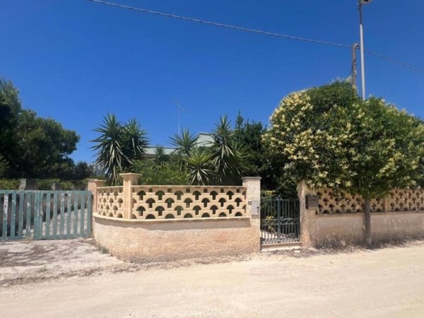 casa indipendente in vendita a Manduria in zona San Pietro in Bevagna