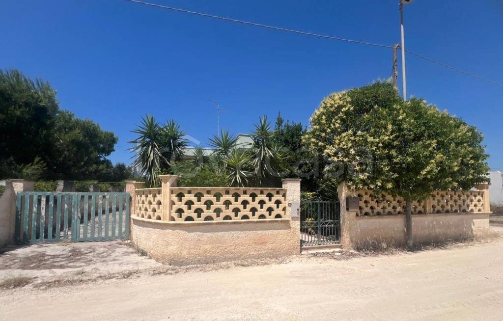 casa indipendente in vendita a Manduria