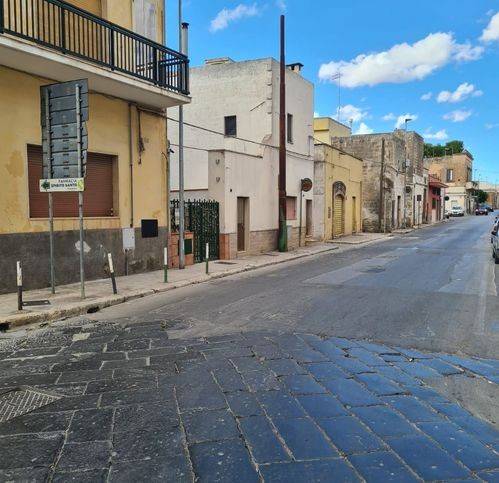 casa indipendente in vendita a Manduria