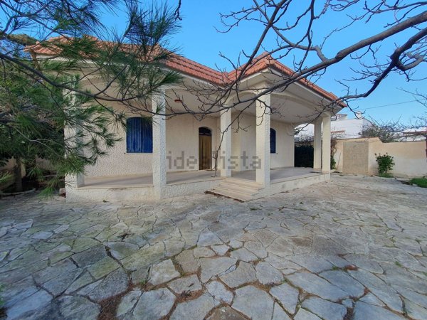 casa indipendente in vendita a Manduria in zona San Pietro in Bevagna