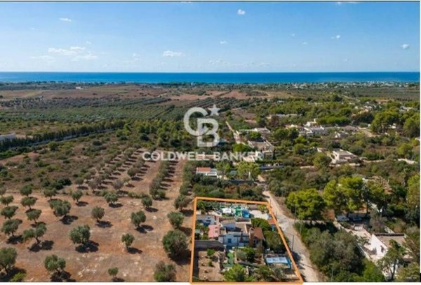 casa indipendente in vendita a Manduria