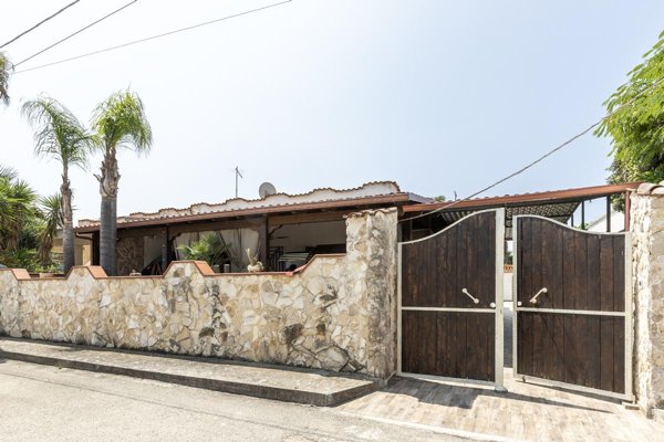 casa indipendente in vendita a Manduria in zona San Pietro in Bevagna