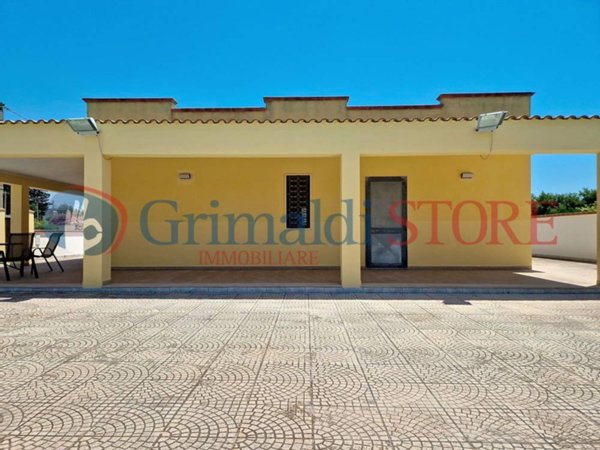 casa indipendente in vendita a Manduria