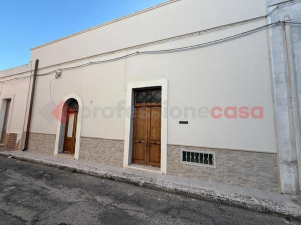 casa indipendente in vendita a Manduria