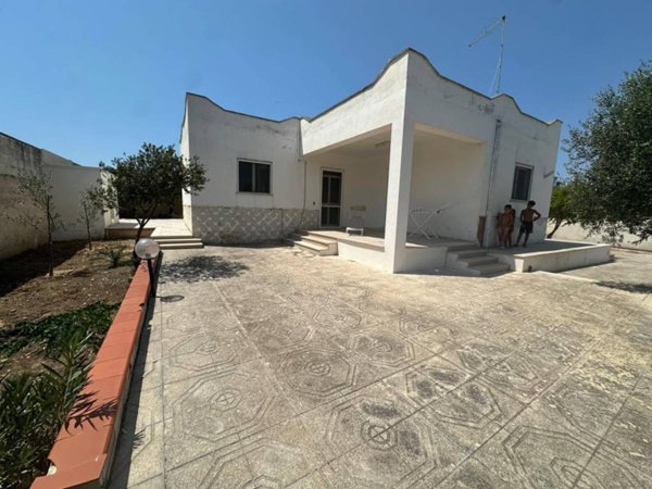 casa indipendente in vendita a Manduria in zona San Pietro in Bevagna