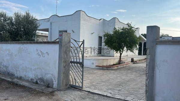 casa indipendente in vendita a Manduria in zona San Pietro in Bevagna