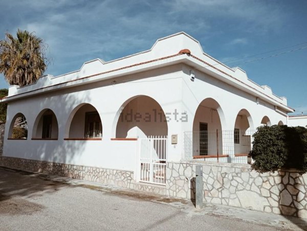casa indipendente in vendita a Manduria in zona San Pietro in Bevagna