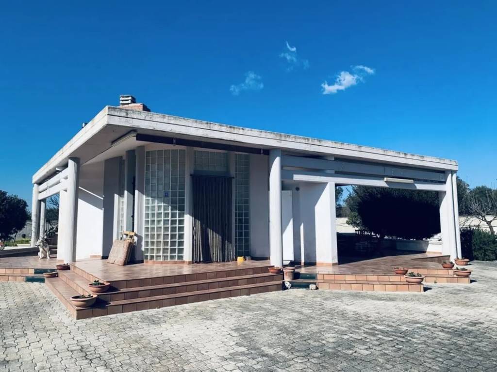 casa indipendente in vendita a Manduria in zona San Pietro in Bevagna