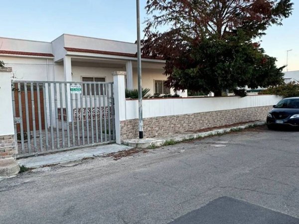 casa indipendente in vendita a Manduria in zona San Pietro in Bevagna