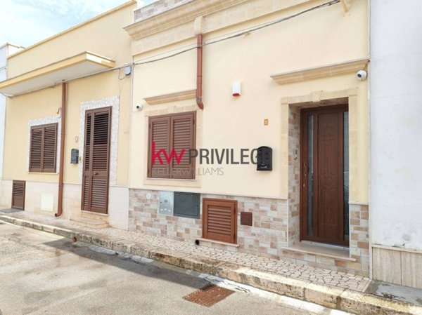 casa indipendente in vendita a Manduria