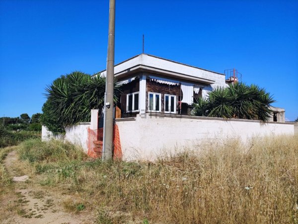casa indipendente in vendita a Manduria