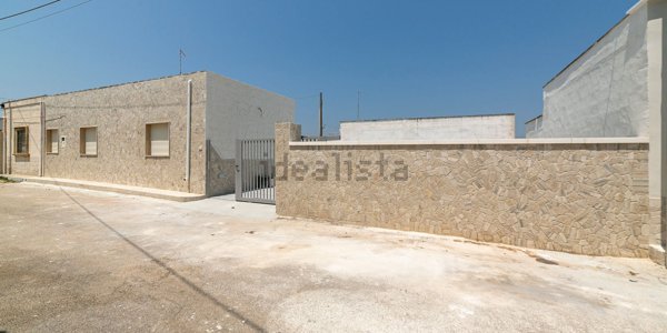 casa indipendente in vendita a Manduria