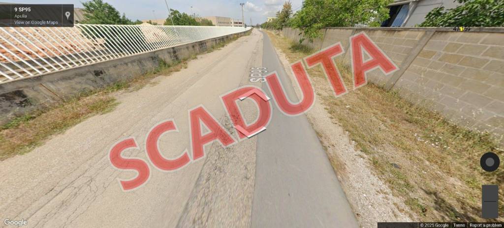 locale commerciale in vendita a Manduria