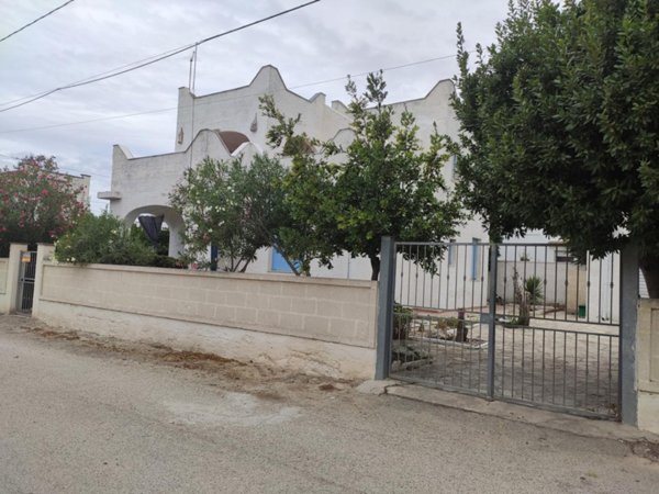 casa indipendente in vendita a Manduria