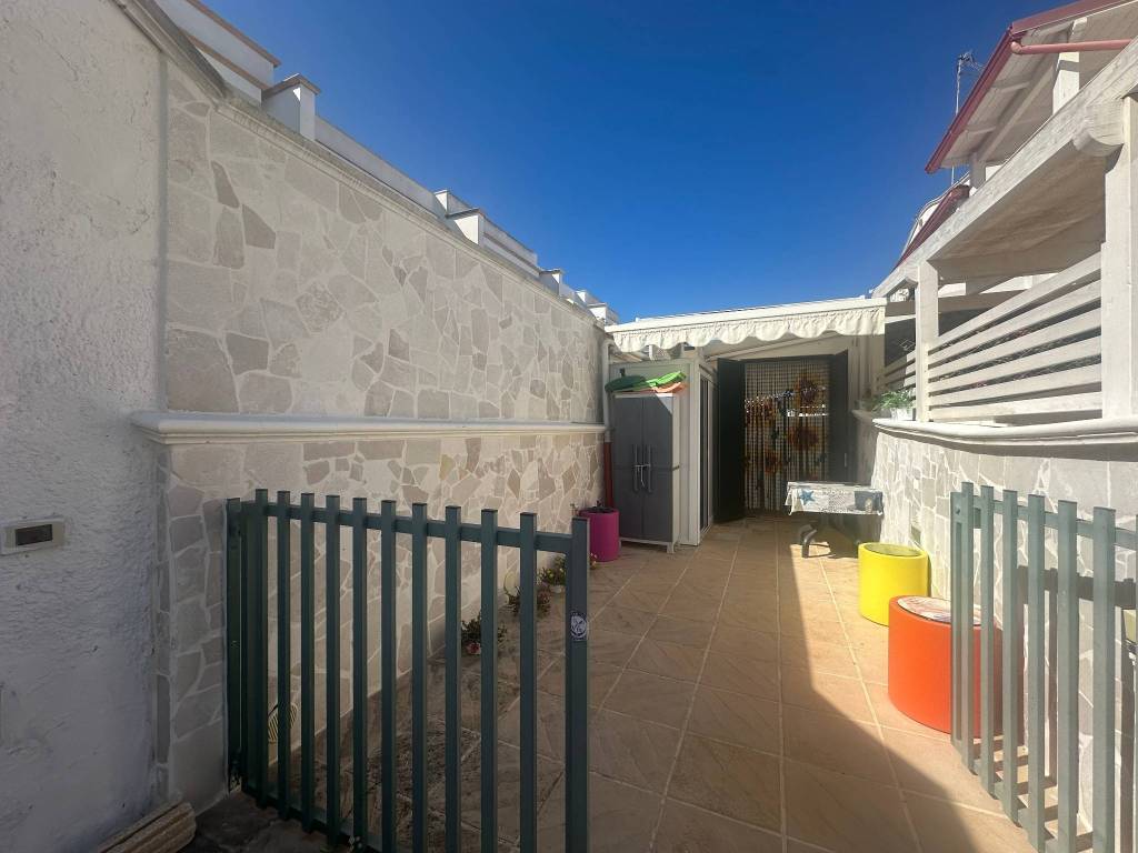 casa indipendente in vendita a Manduria in zona San Pietro in Bevagna