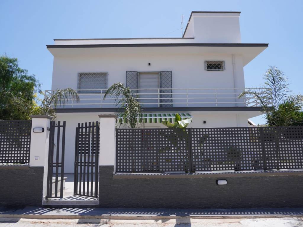 casa indipendente in vendita a Manduria in zona San Pietro in Bevagna