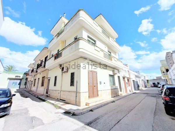 casa indipendente in vendita a Manduria