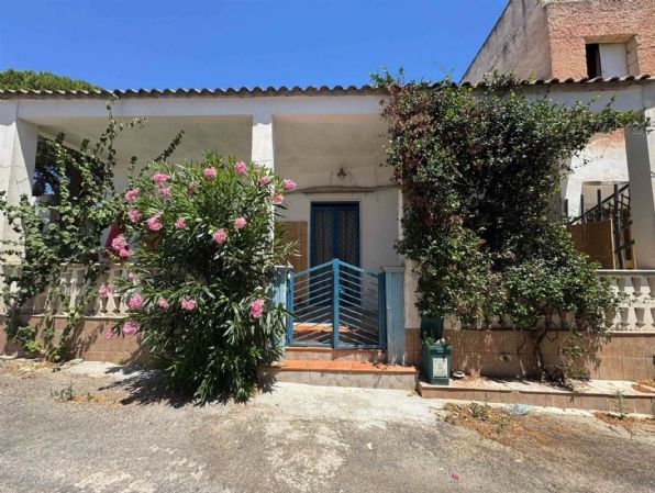 casa indipendente in vendita a Manduria