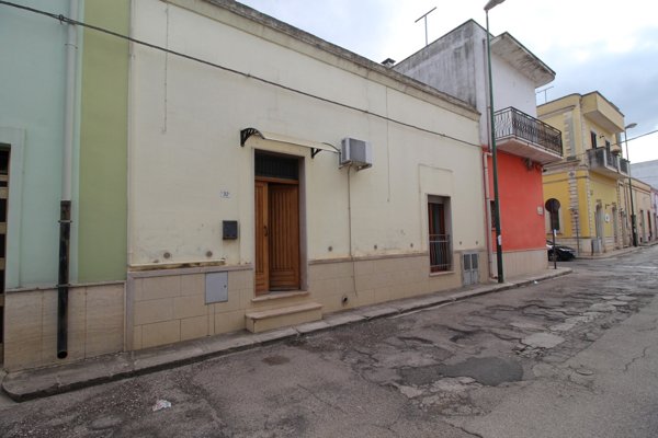 casa indipendente in vendita a Manduria