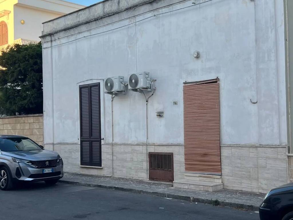 casa indipendente in vendita a Manduria