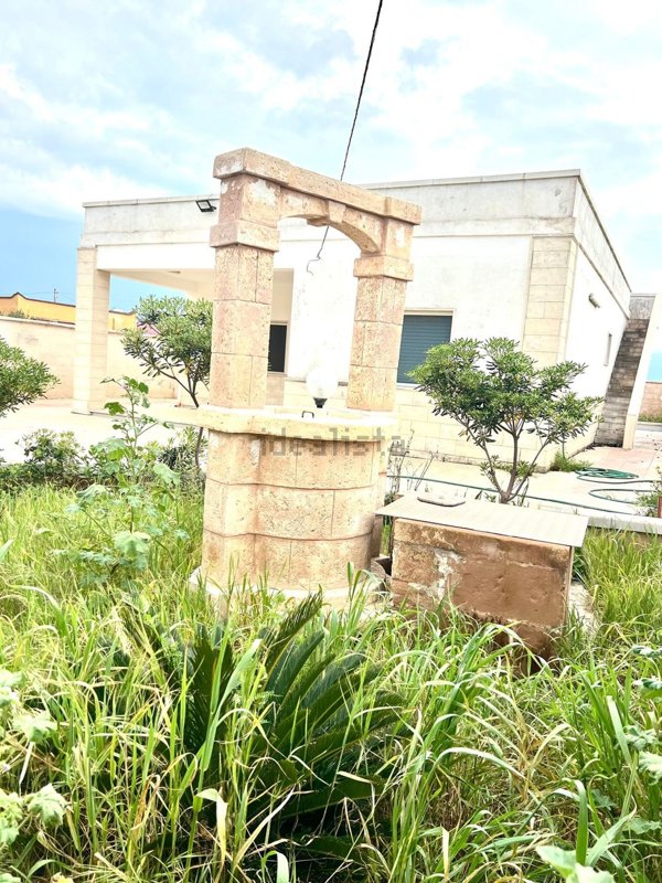 casa indipendente in vendita a Manduria in zona San Pietro in Bevagna