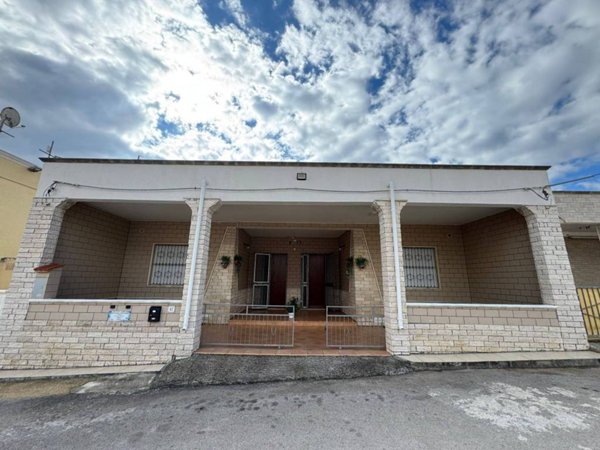 casa indipendente in vendita a Manduria in zona San Pietro in Bevagna