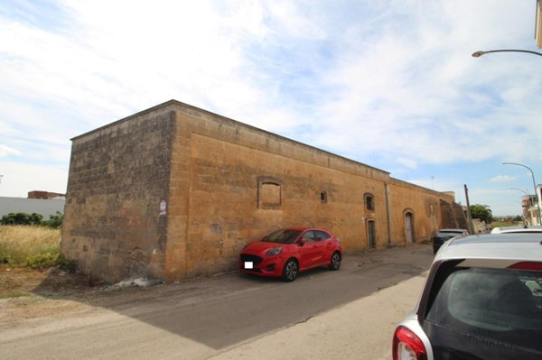 negozio in vendita a Manduria