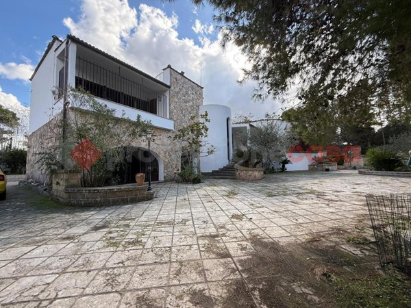 casa indipendente in vendita a Manduria