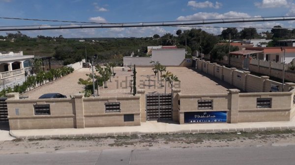 negozio in vendita a Manduria in zona San Pietro in Bevagna