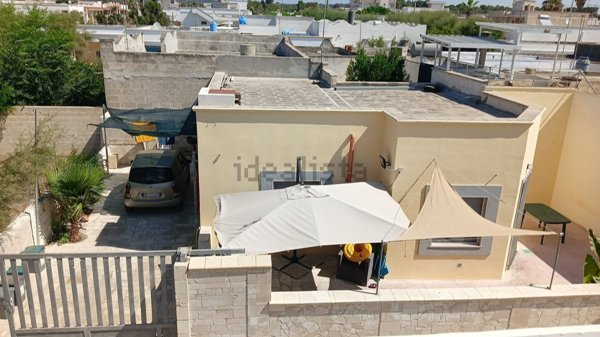 casa indipendente in vendita a Manduria