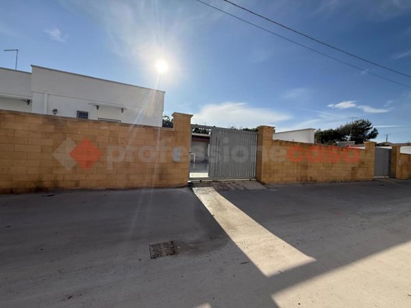 casa indipendente in vendita a Manduria in zona San Pietro in Bevagna
