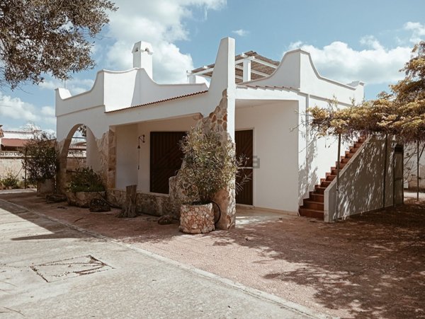 casa indipendente in vendita a Manduria in zona San Pietro in Bevagna