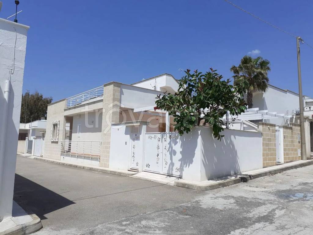 casa indipendente in vendita a Manduria in zona San Pietro in Bevagna