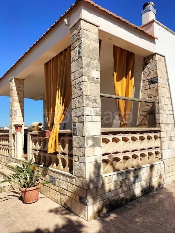 casa indipendente in vendita a Manduria in zona San Pietro in Bevagna