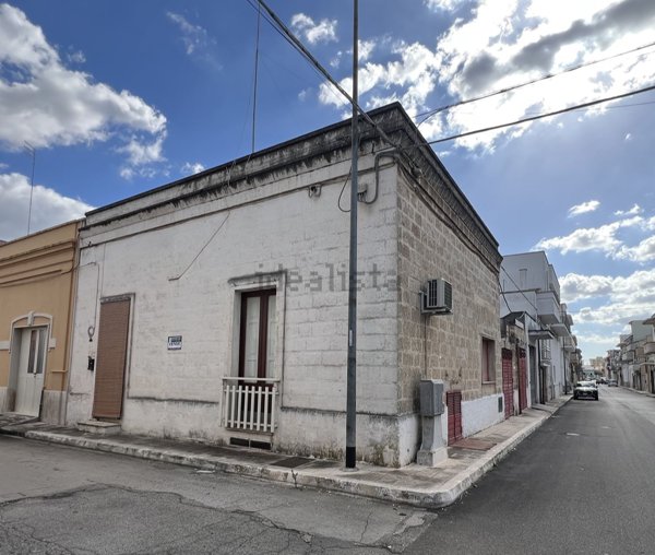 casa indipendente in vendita a Manduria