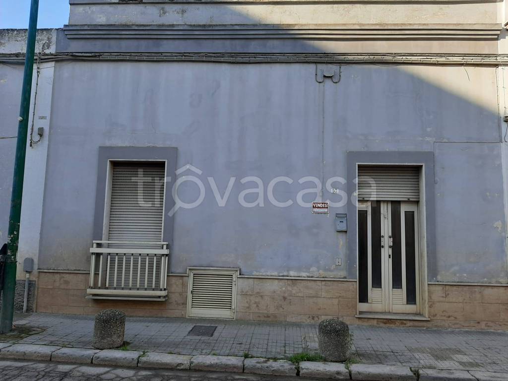 casa indipendente in vendita a Manduria