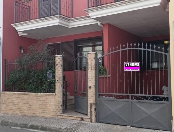 casa indipendente in vendita a Manduria