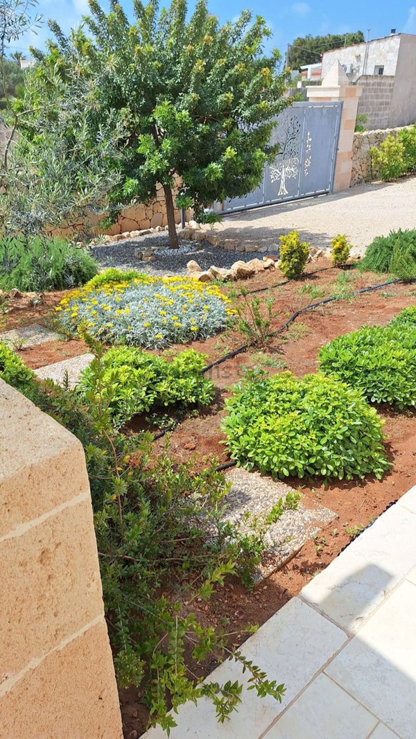 casa indipendente in vendita a Manduria