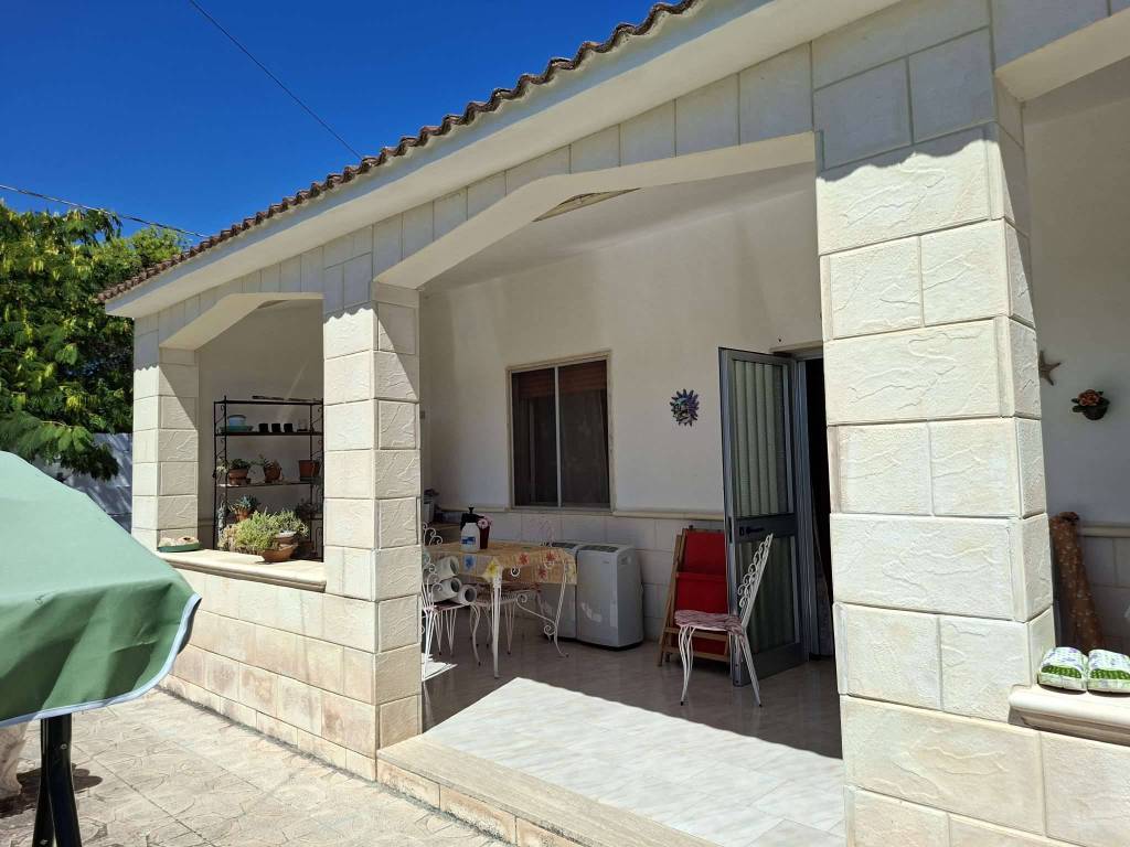 casa indipendente in vendita a Manduria