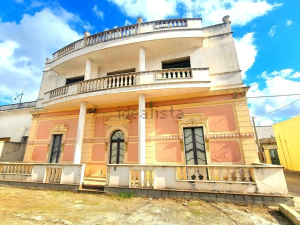 casa indipendente in vendita a Manduria
