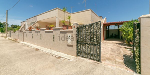 casa indipendente in vendita a Manduria in zona San Pietro in Bevagna