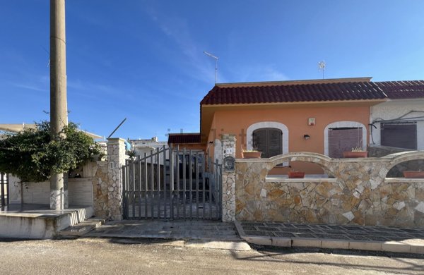 casa indipendente in vendita a Manduria in zona San Pietro in Bevagna
