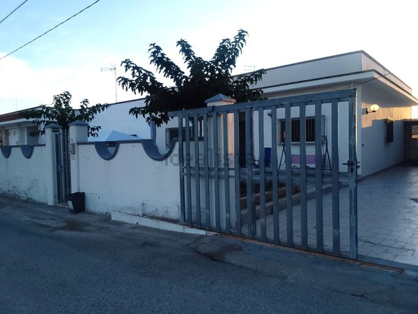 casa indipendente in vendita a Manduria